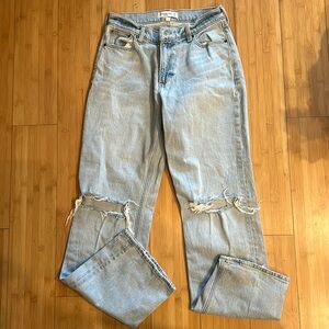 Abercrombie & Fitch Curve Love The Baggy Low Rise Jean 25 0